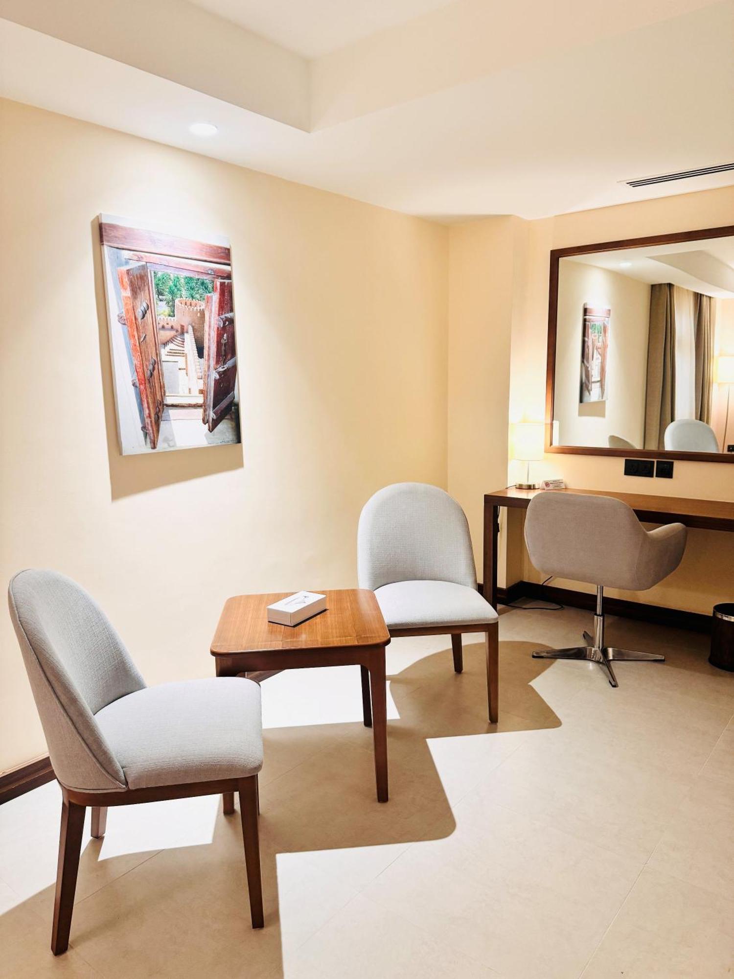 Kyriad Hotel 살랄라 외부 사진