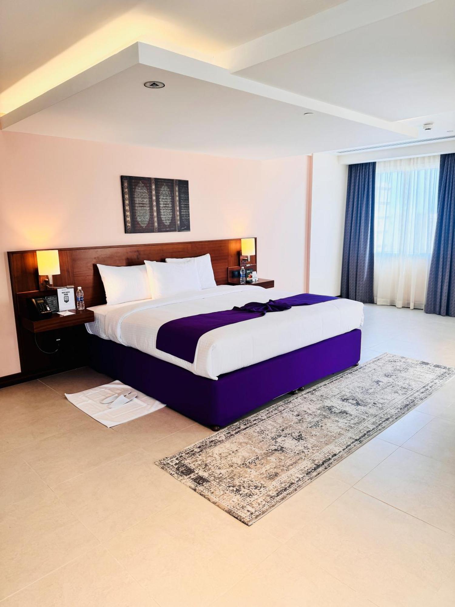 Kyriad Hotel 살랄라 외부 사진