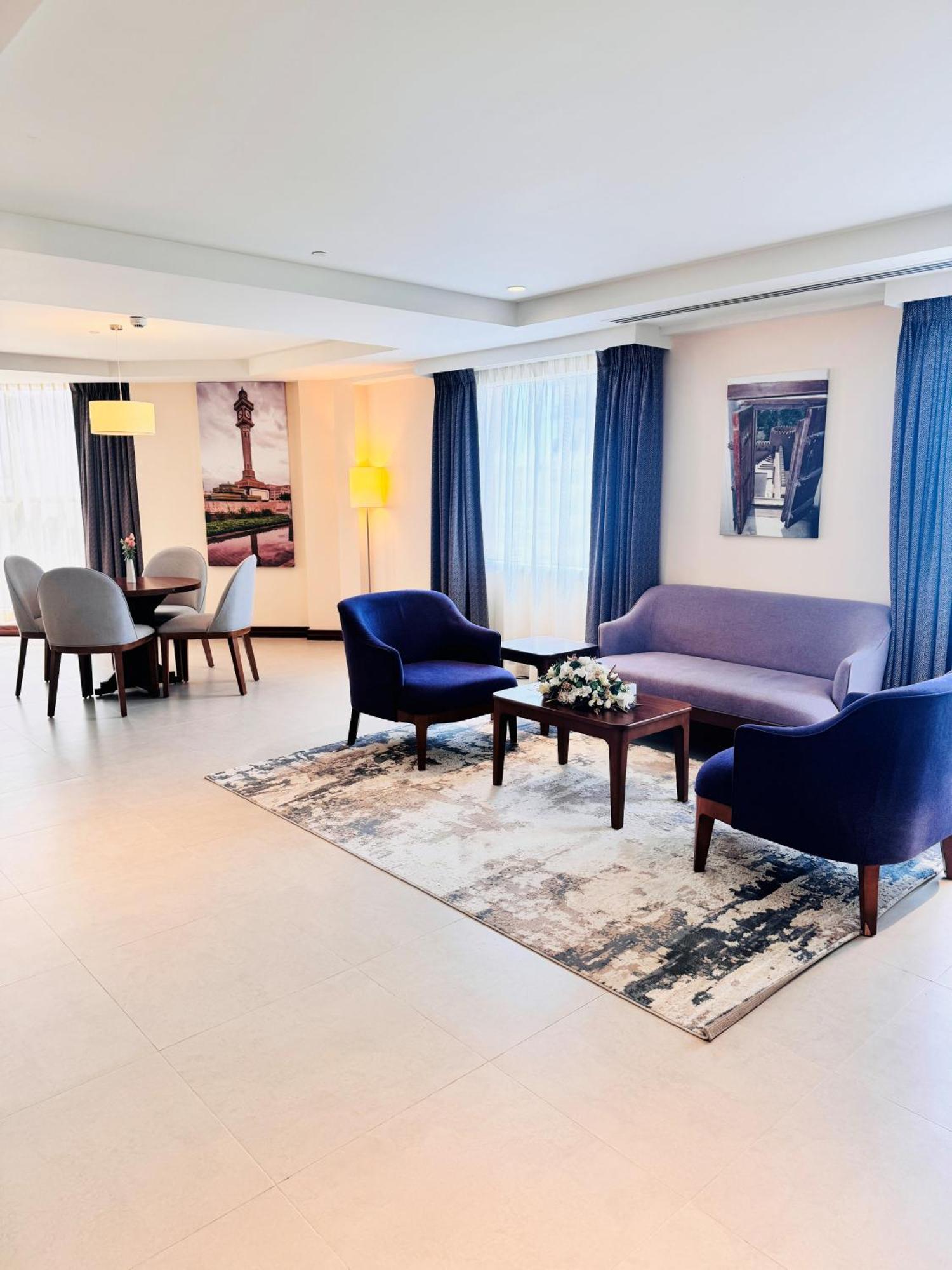 Kyriad Hotel 살랄라 외부 사진